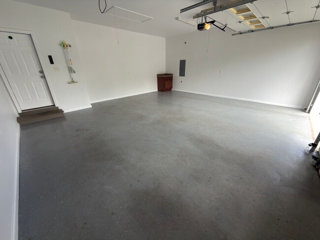 Photo - Beautiful Three Bedroom, Two and a half Bath home available in River Wood of Fairlawn