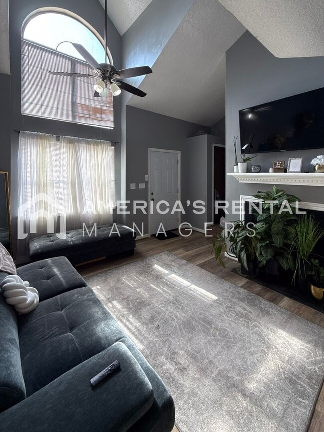 Photo - 1219 Magnolia Pl