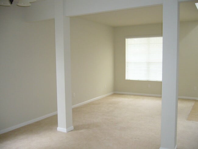 Photo - Beautiful 4 Bed and 3.5 bath home in Windermere