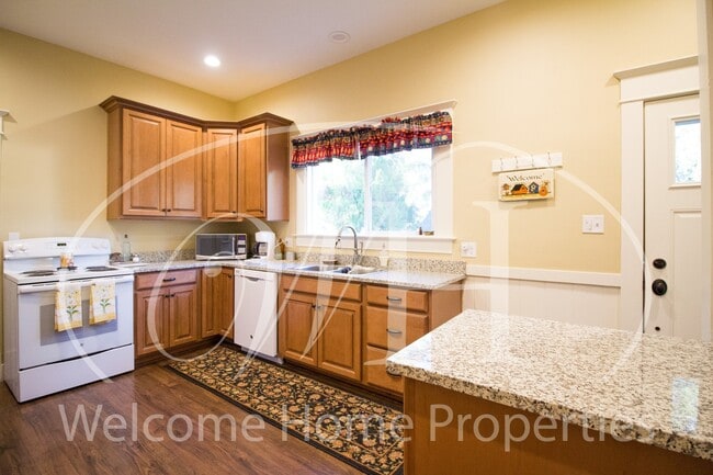 Photo - Beautiful Classic Home in East Walla Walla