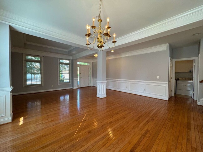 Photo - Spacious Elegance in Gated Piedmont!