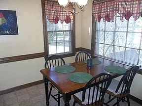 Photo - 1728 Burnt Mill Rd