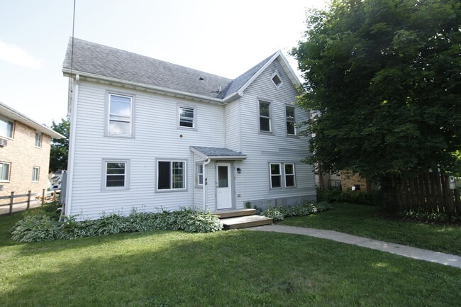49 E Hudson St Unit Upstairs