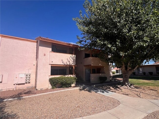 Building Photo - 1515 E Reno Ave Unit B208 Rental