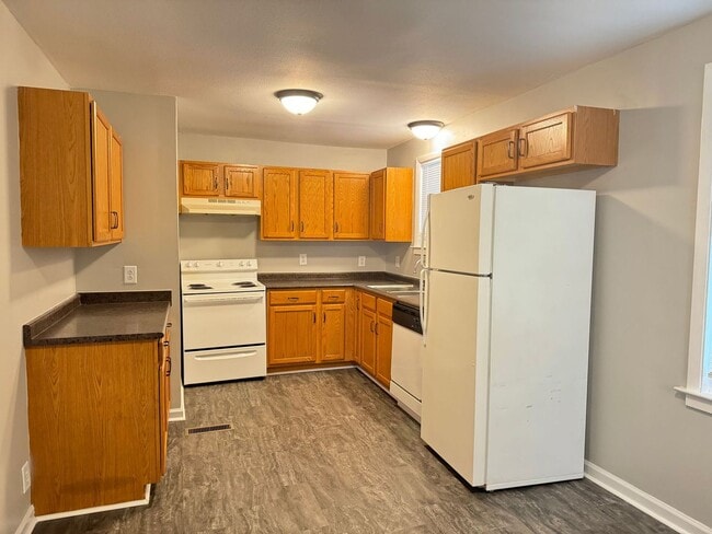 Photo - Centrally Located! 3bdr/1ba Home.