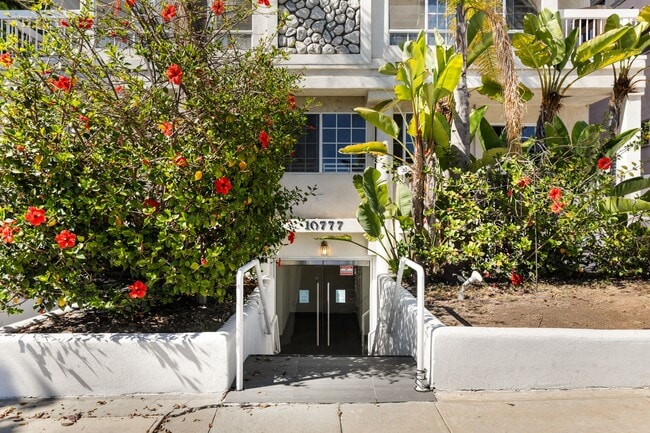 Photo - 10777 Ashton Ave Unit Single Room 3 - 3