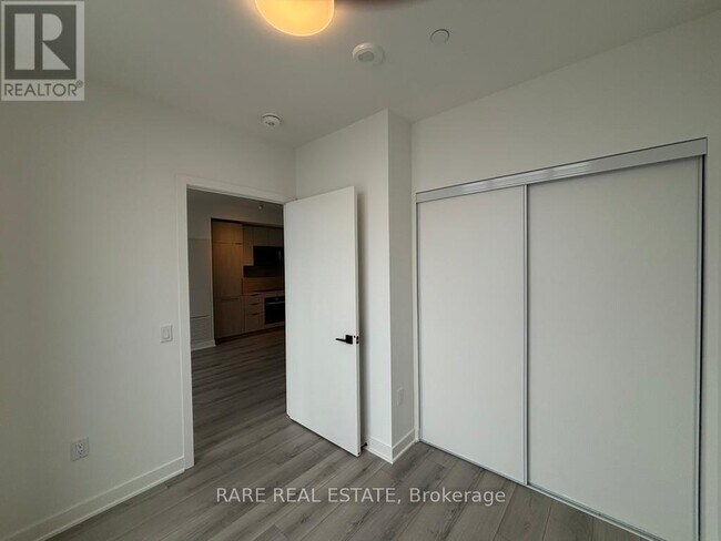 Photo - 1185 Dupont St Unit 727