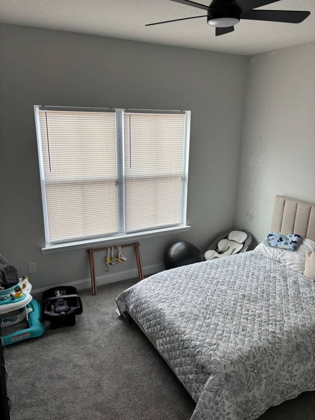 Photo - 543 Rutledge Dr