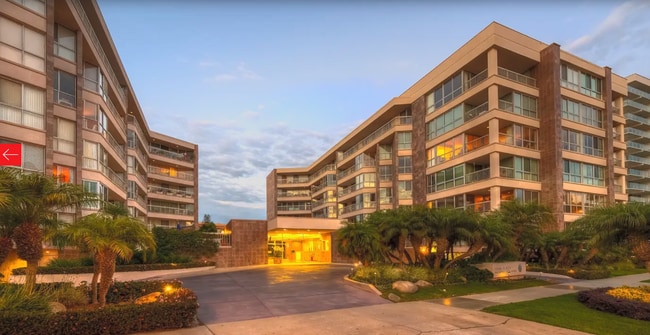 Building - 515 Ocean Ave Unit 706N