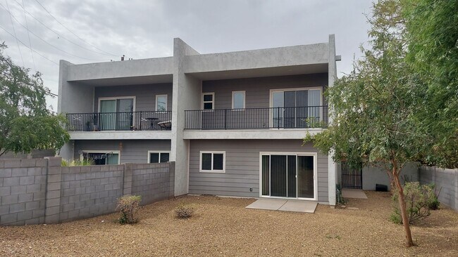 Photo - 1728 E Ocotillo Rd