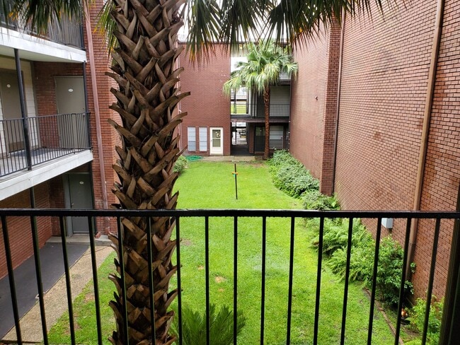 Photo - 1161 Lake Ave Unit 225