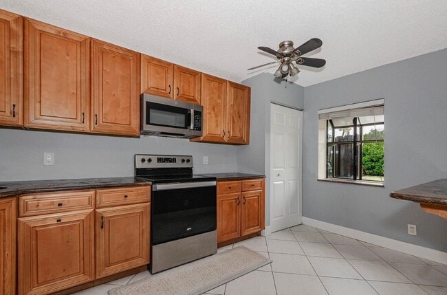 Photo - 161 Meadows Dr Unit 161