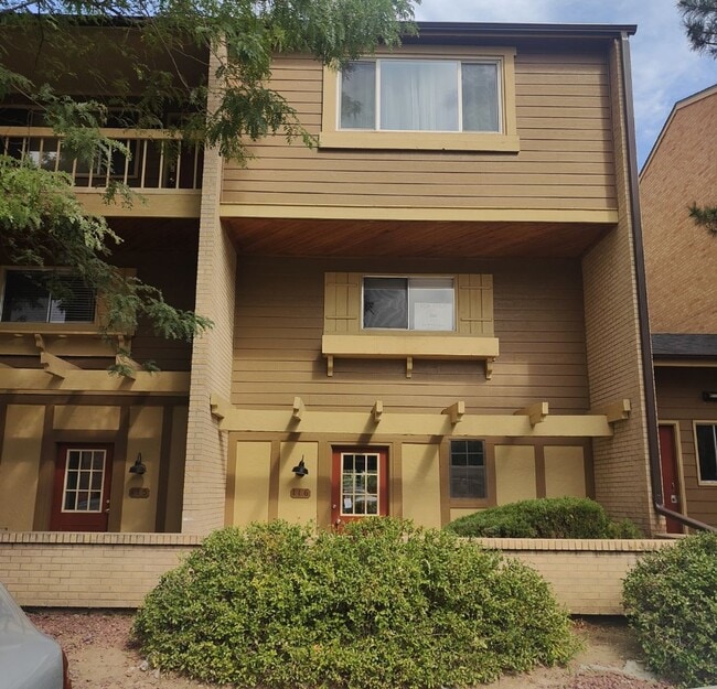 3BR/1.5BA Condo Walking Distance to CU - 3BR/1.5BA Condo Walking Distance to CU