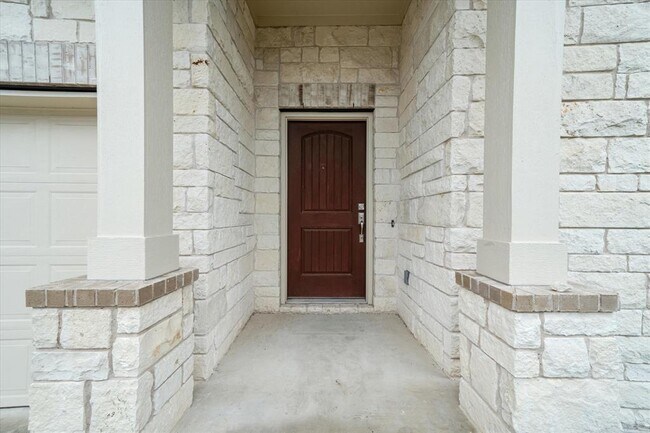 Photo - 117 Falkland St