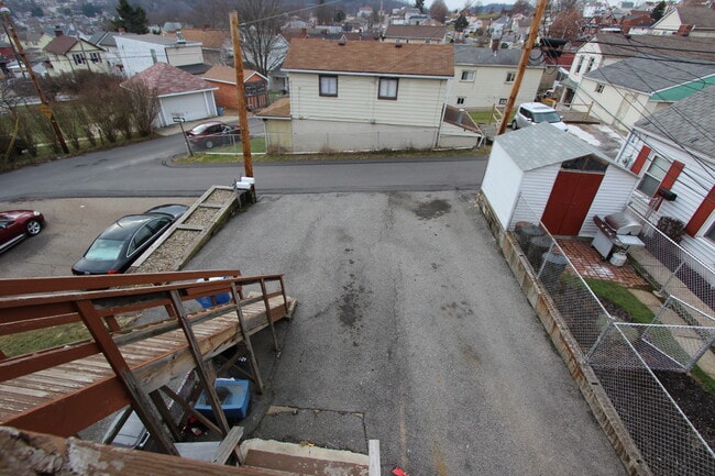 Photo - 624 Carothers Ave Unit 3