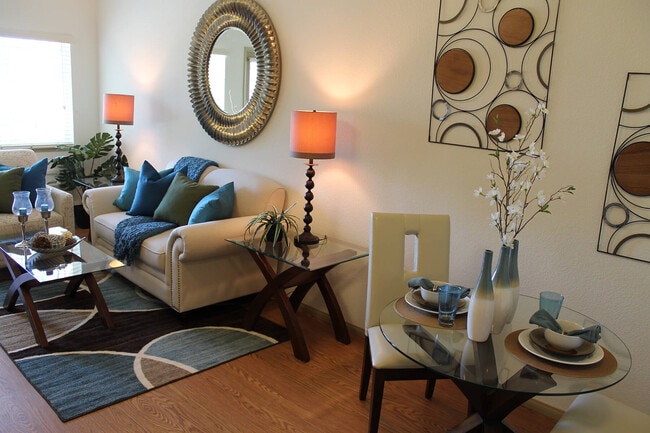 The Lodge at Morgan Hill Apartments