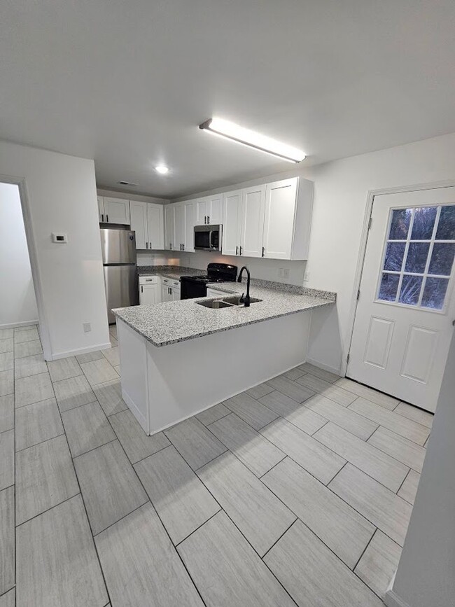 Photo - 71 Westgate Cir Unit 71 Westgate Circle -  B