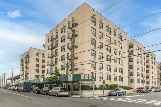 3080-3090 Voorhies Ave - Seacrest Towers Apartments