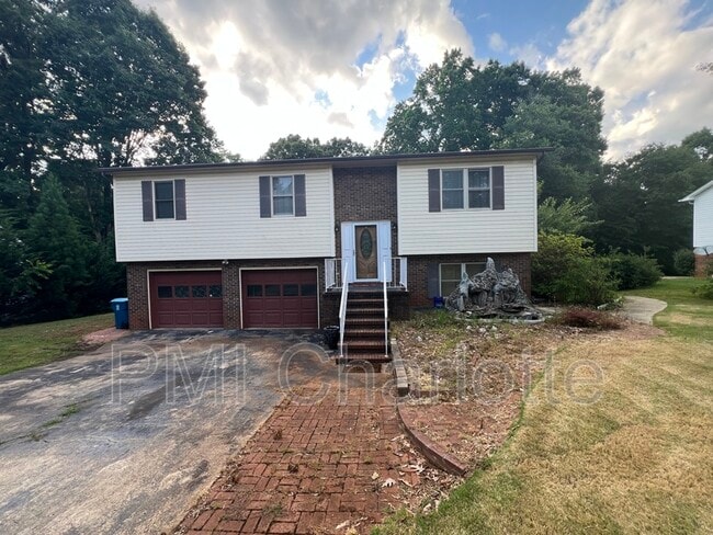 Building Photo - 1784 Ashley St