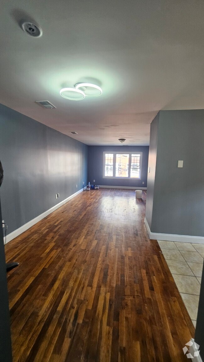 Building Photo - sunset Unit 3 Rental
