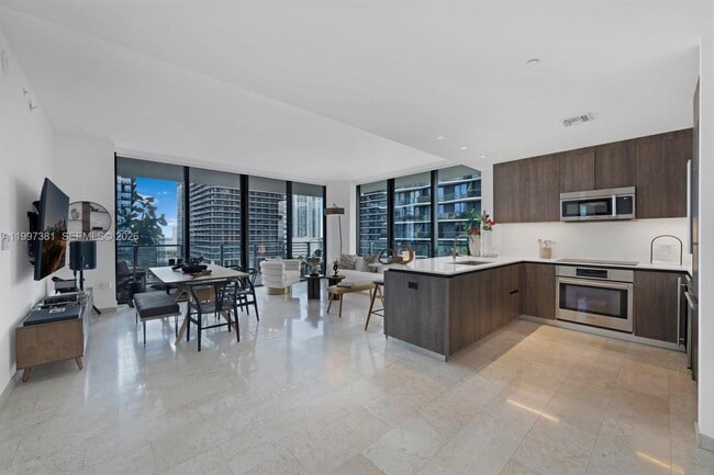 Photo - 88 SW 7th St Unit 1401