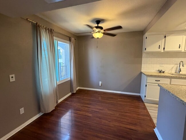 2828 Famosa Blvd Unit 203