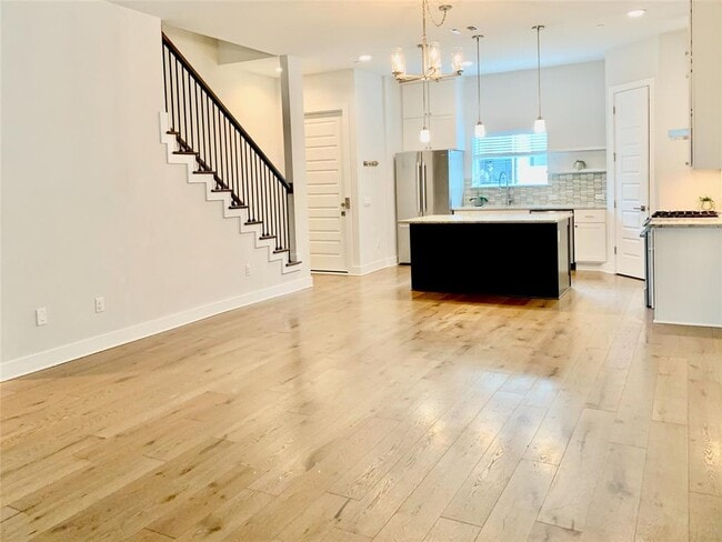 4012 Manifest Ln
