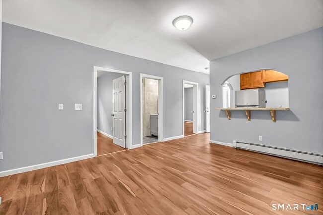 Photo - 589 Winchester Ave Unit 3