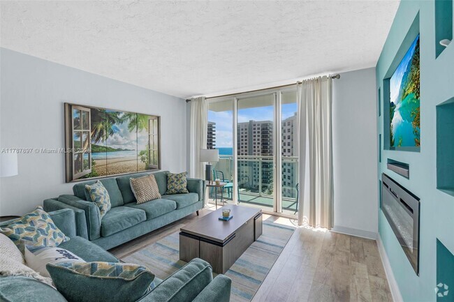 Building Photo - 3000 S Ocean Dr Unit 1122 Rental