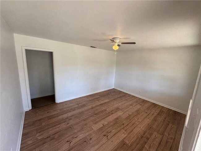 Photo - 2541 Medford Pl