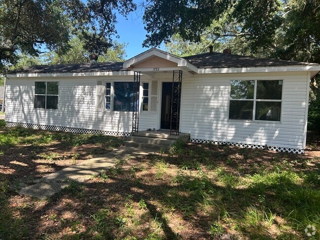 Building Photo - 1722 Terrace Dr Rental