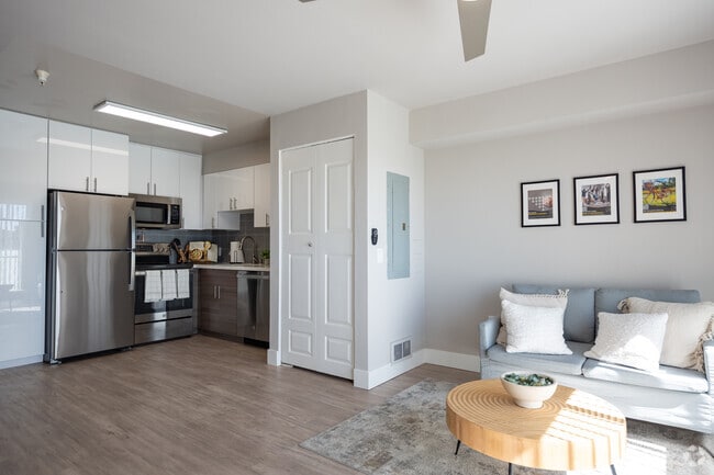 1BR, 1BA 650SF - One55 Lofts