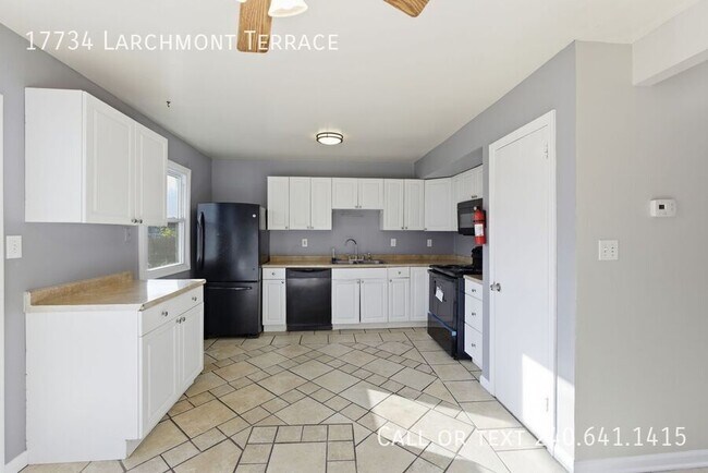 Photo - 17734 Larchmont Terrace