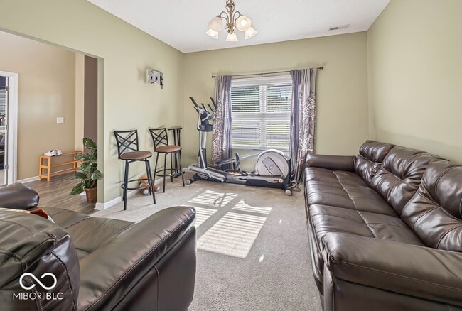 Photo - 1416 Gleneagle Dr
