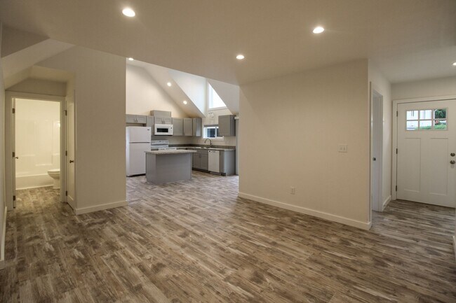 Photo - 6TH1117-1119 Unit 1119