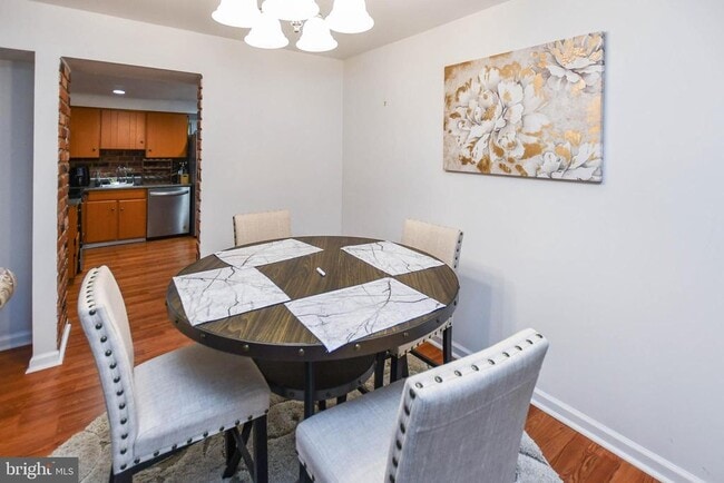 Photo - 8317 Canning Terrace