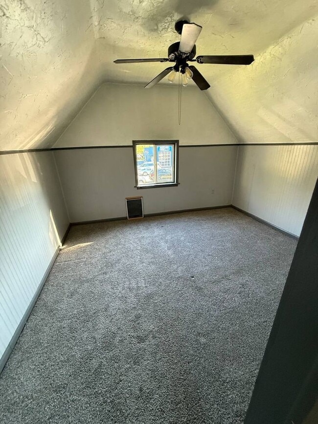 Photo - 3 bedroom 1 bathroom Olmstead Falls! EDEN/SECTION 8 welcomed