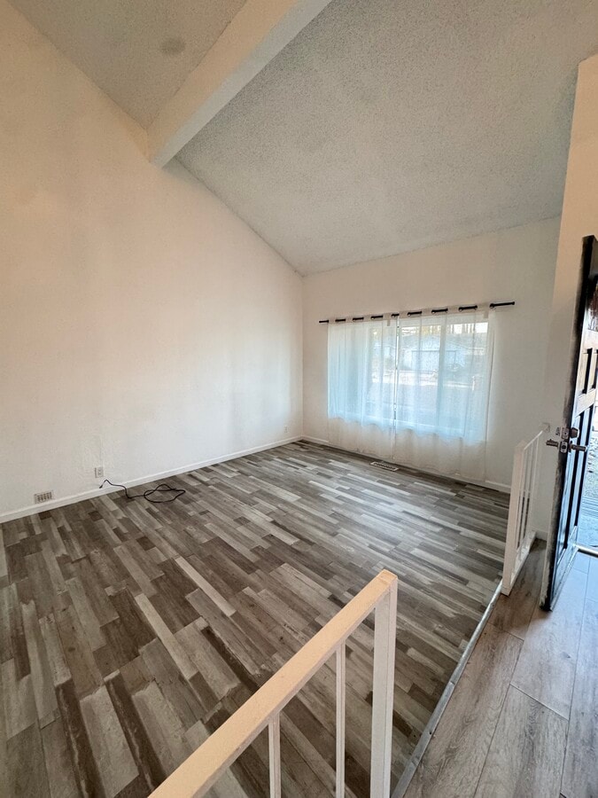 Photo - 1013 Doncaster Dr