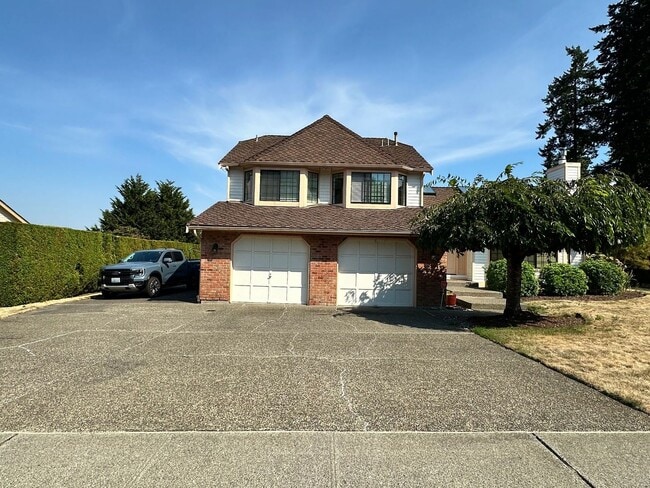 Photo - Stunning large 3 bedroom home in West Aubu...