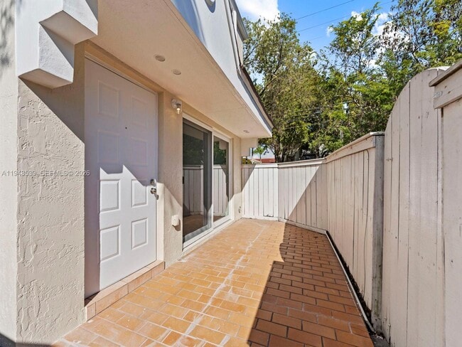 Photo - 4560 SW 68th Ct Cir Unit 61-9