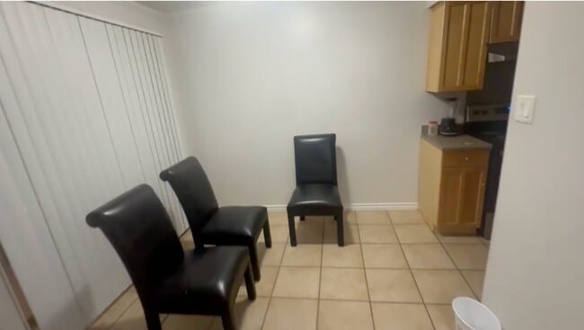 Photo - 3605 Steck Ave Unidad 3605 Steck Avenue