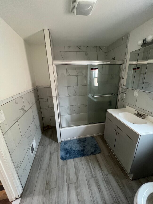 18 Rankin St Apartments Unit Attic Elizabeth, NJ