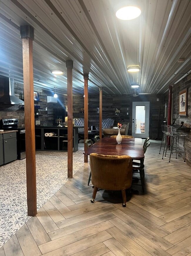 Photo - 1501 N Texas Ave