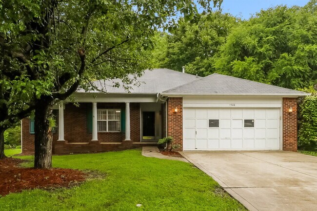 Building Photo - 1506 Newfound Hollow Dr