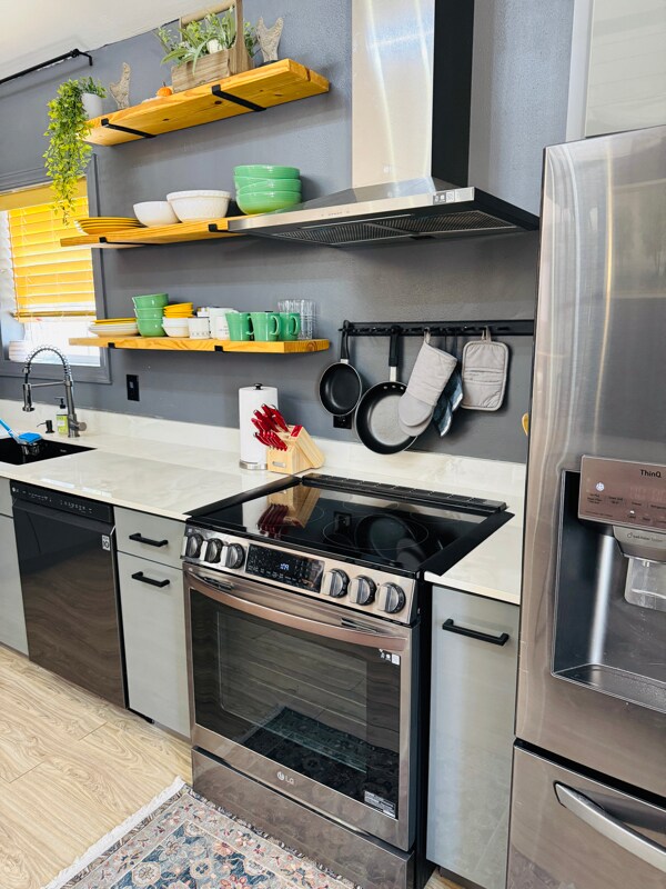 Photo - 24 E Winding Hill Rd