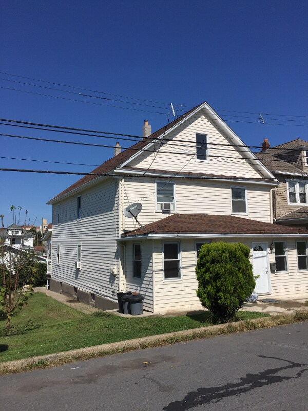 Photo - 142 W South St Apartment Unit Half double