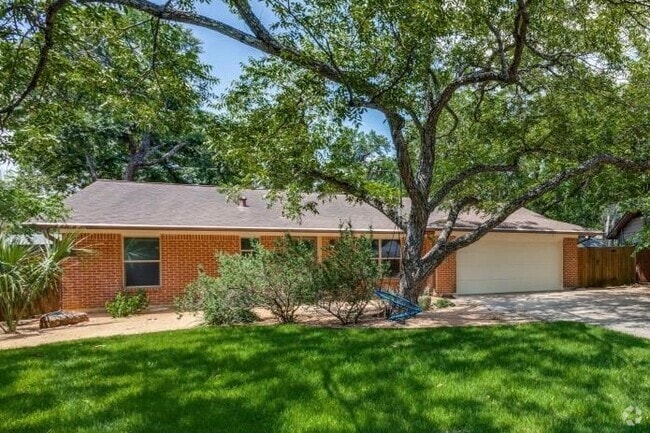 Building Photo - 1903 Boxwood Ct Rental