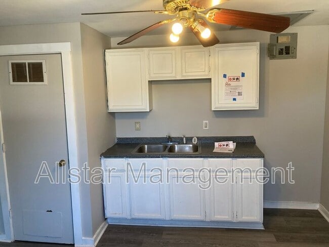 Photo - 3521 W 58th St Unidad 3521 W 58th Street