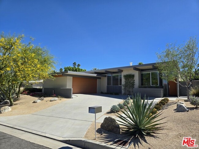 Building Photo - 73545 Silver Moon Trail