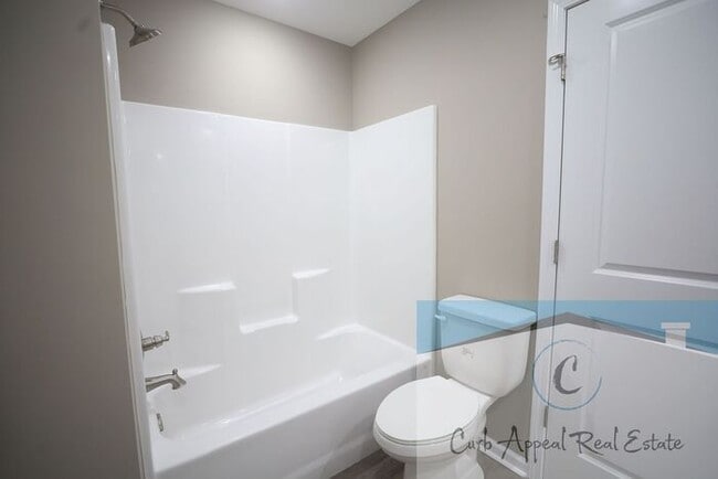 Photo - Luxury 2 bed 2 bath apt - brand new construction!! Washer, dryer and, internet utilities included!!